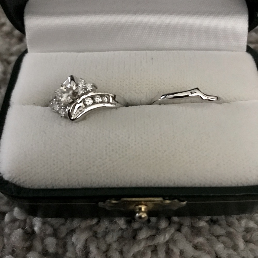 Wedding ring set